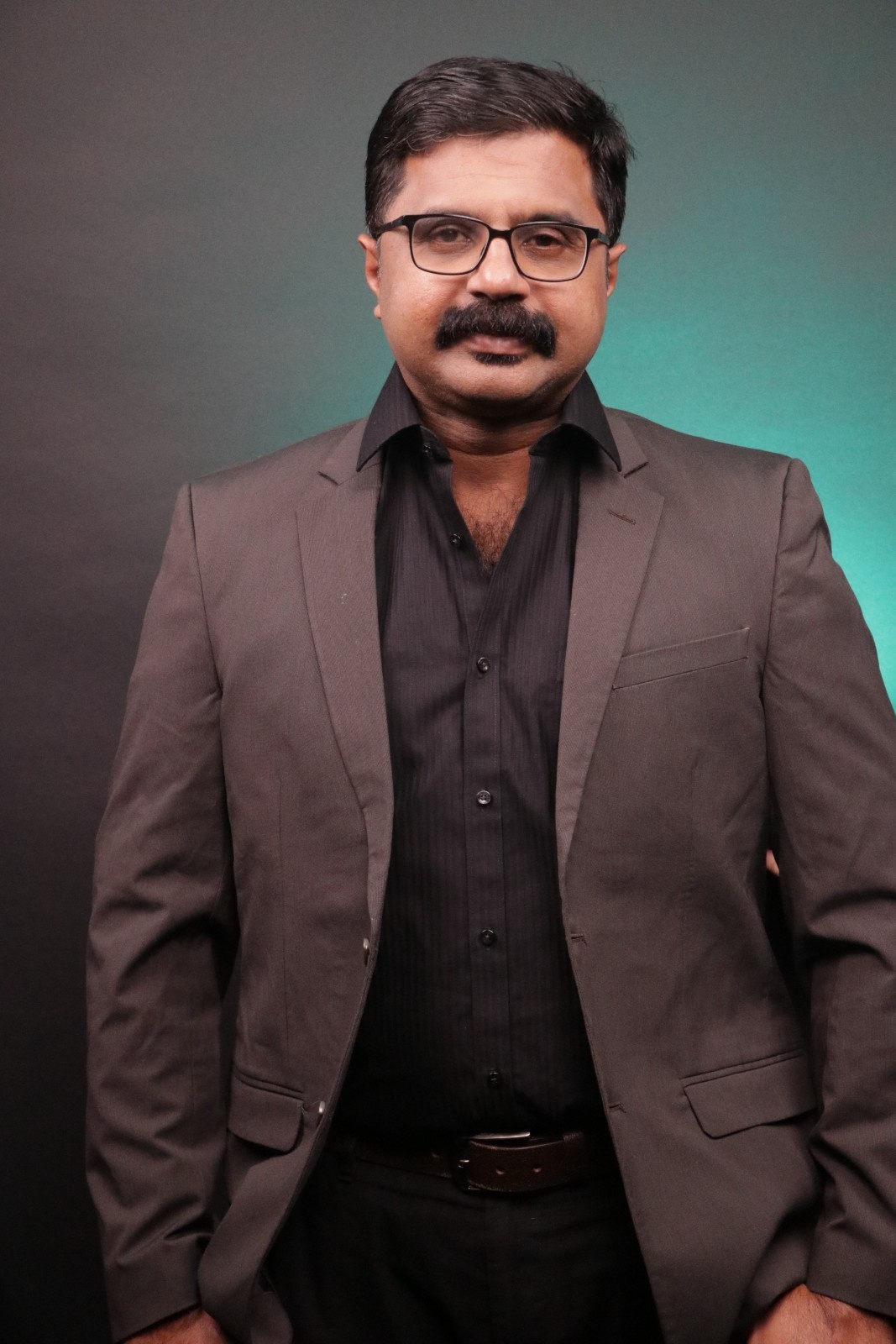 Dr. Praveen Jacob